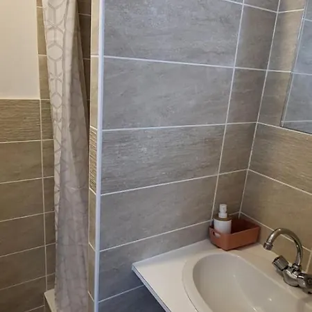 Le Nakai , Petit Sympa, Plein Centre-ville Apartment *